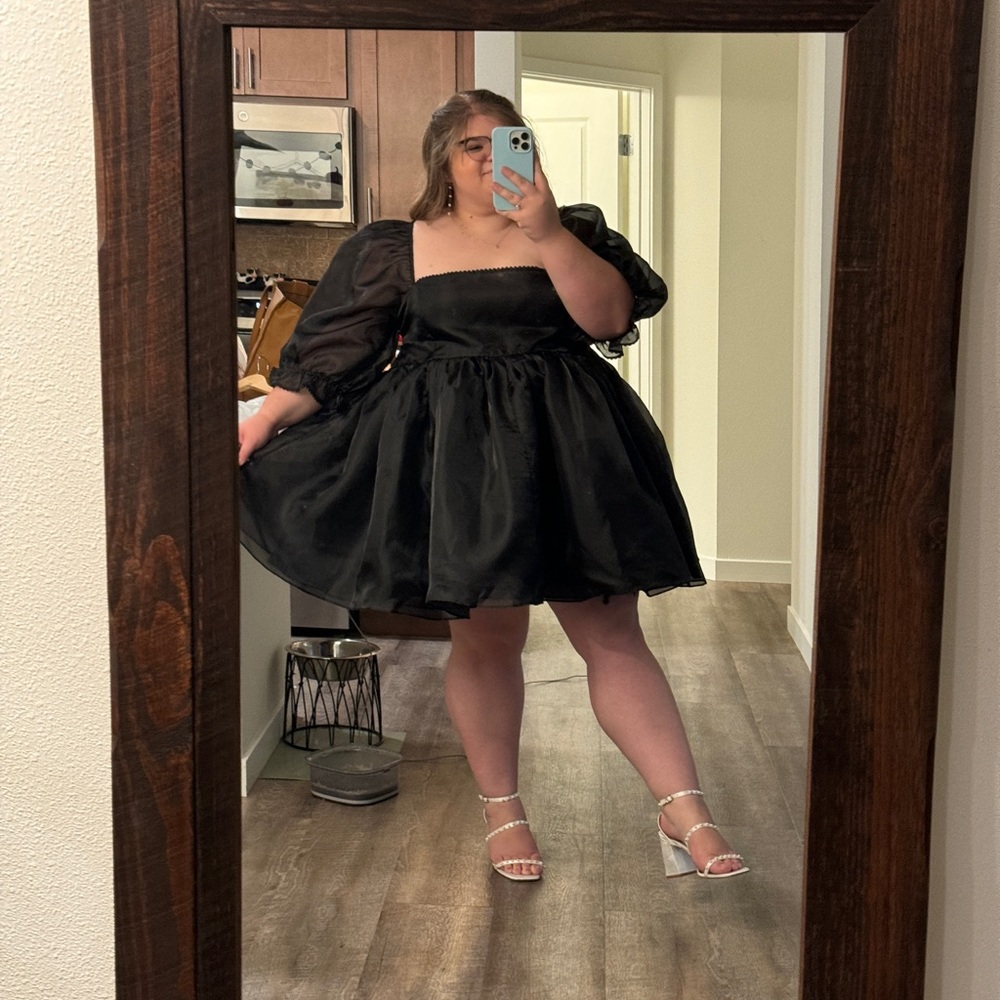 Selkie The Caviar Puff Sleeve Dress